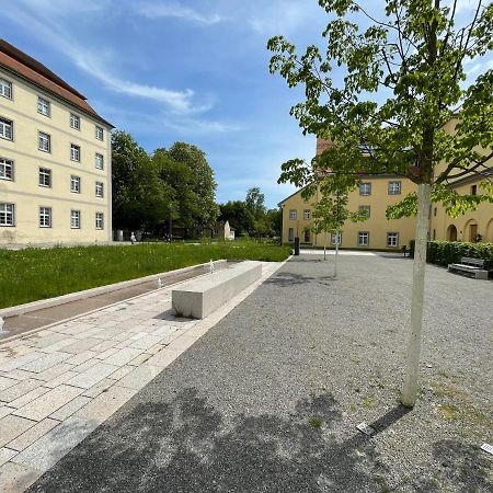 Klosterloft - Modernes Apartment In Historischer Klosteranlage Ravensburg Exterior photo